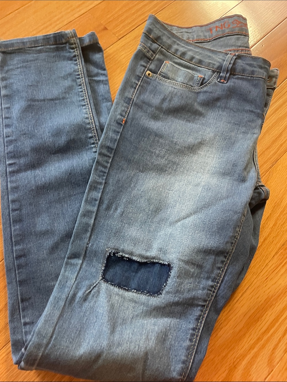 TNG collectiun Blue Washed Jeans with Knee Patch